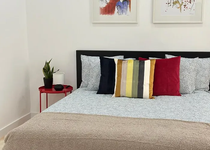 Pensión Chiado Large Bedroom